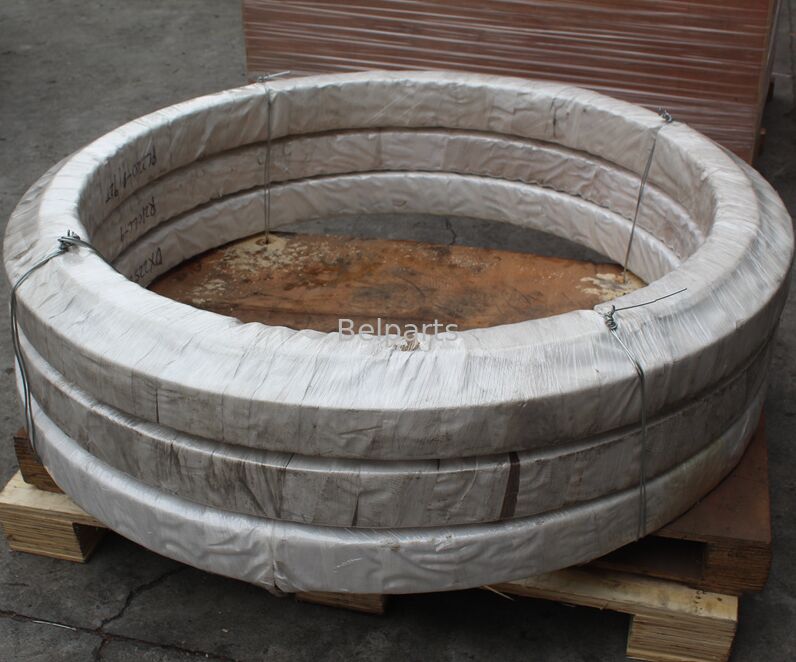 PC200-7 PC200-6 코마쓰 발굴기 예비 부품의 스윙 베어링 207-25-61100 6D102 스윙 서클 스윙 링